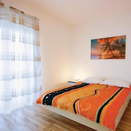 Stunning In With Wifi Apartment *
