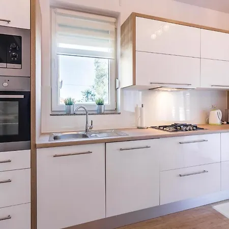 Stunning In With Wifi Apartment *