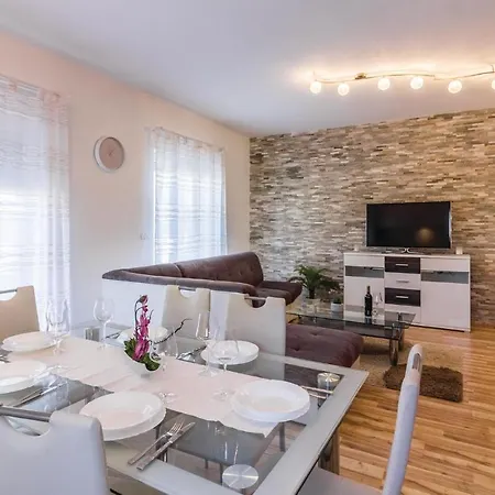 Apartment Stunning In With Wifi *